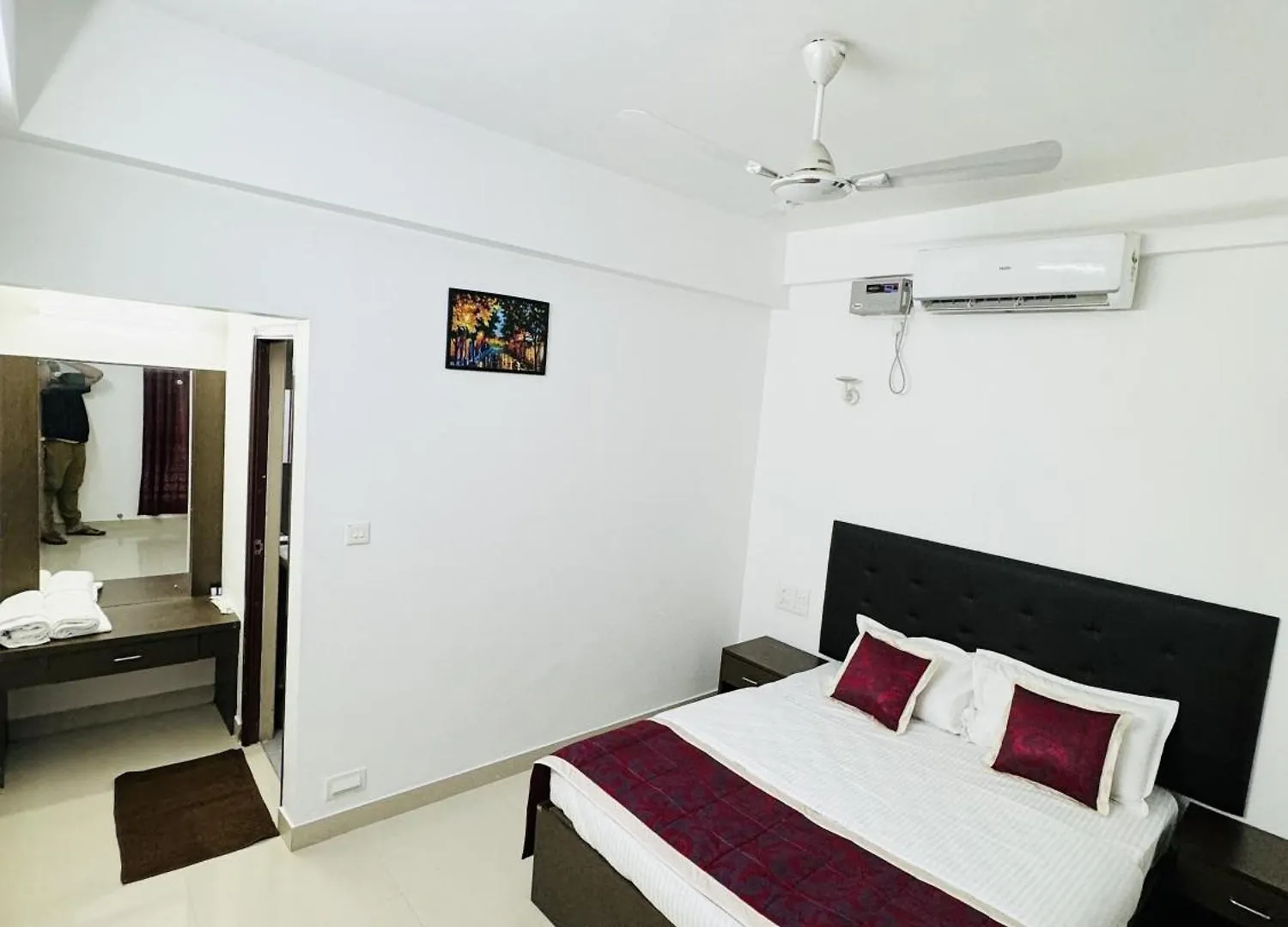Royal International Hotel Trippapur