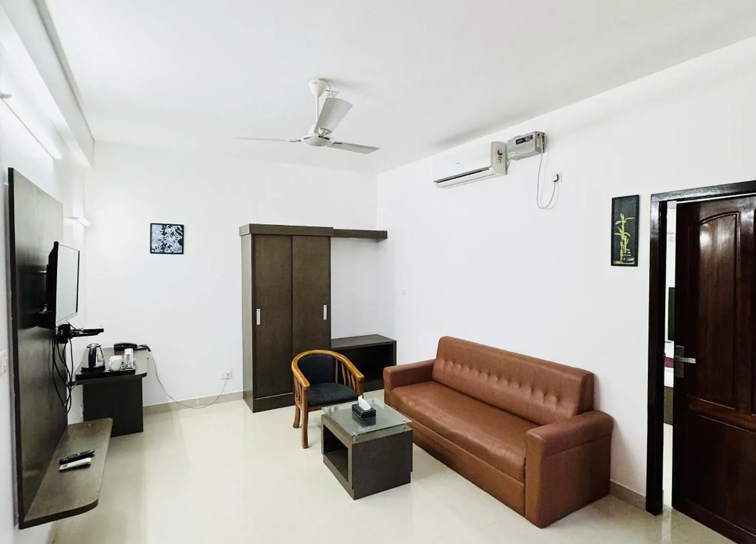 Royal International Hotel Trippapur