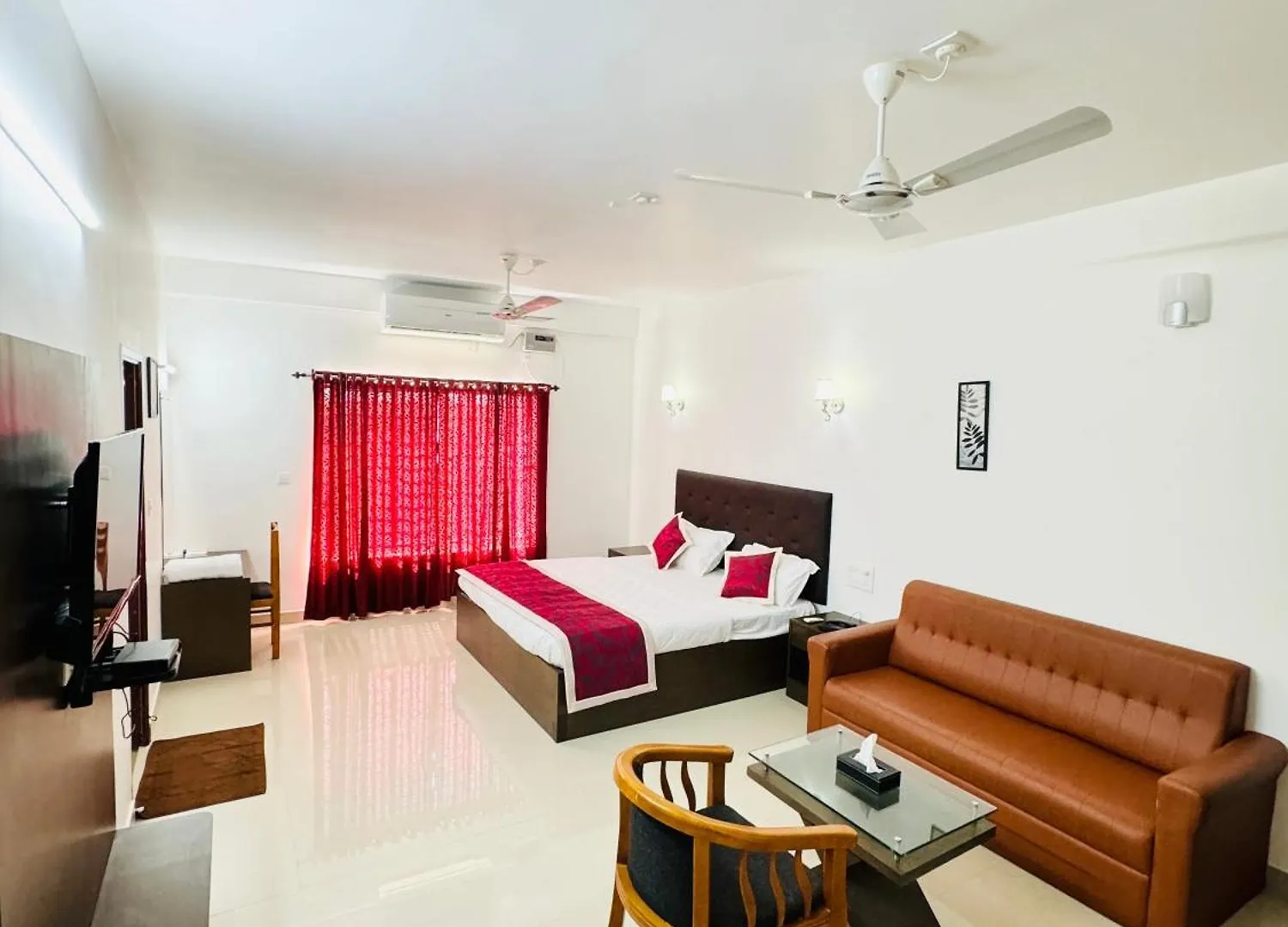 Royal International Hotel Trippapur 0*,  India